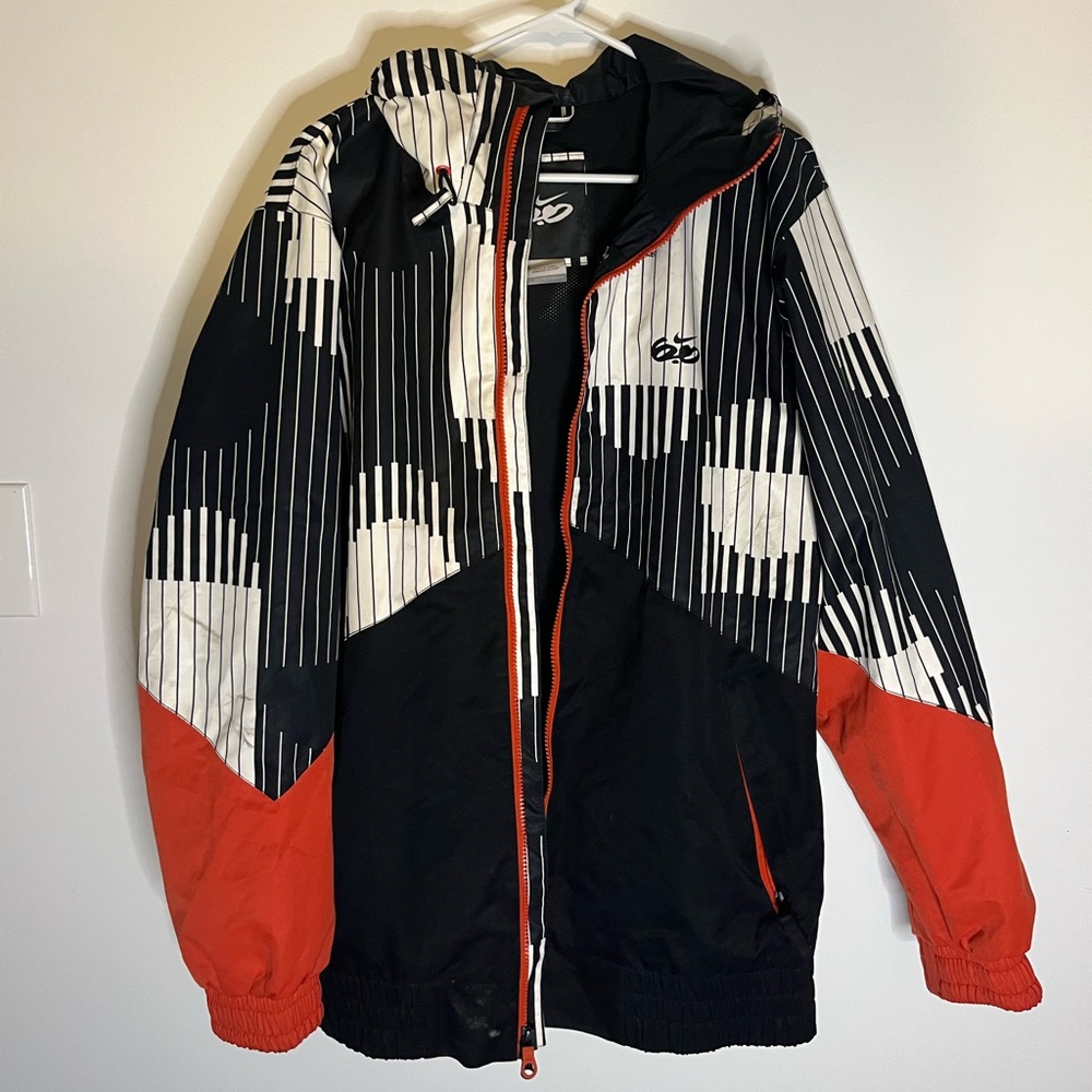 Men's Nike 6.0 Kampai Black & White Piano Akroe Snowboard / Ski Jacket